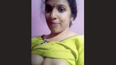 North Indian Aunty’S Smart Boobs Exposed By Her Bf
