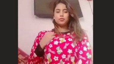 My vicious Indian girlfriend just can't live out of masturbating on camera