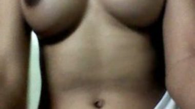 Natural tits in Pune