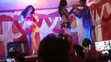Dancing porn in Faisalabad